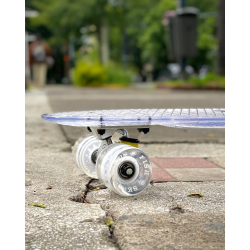 Patineta Fish White Glass